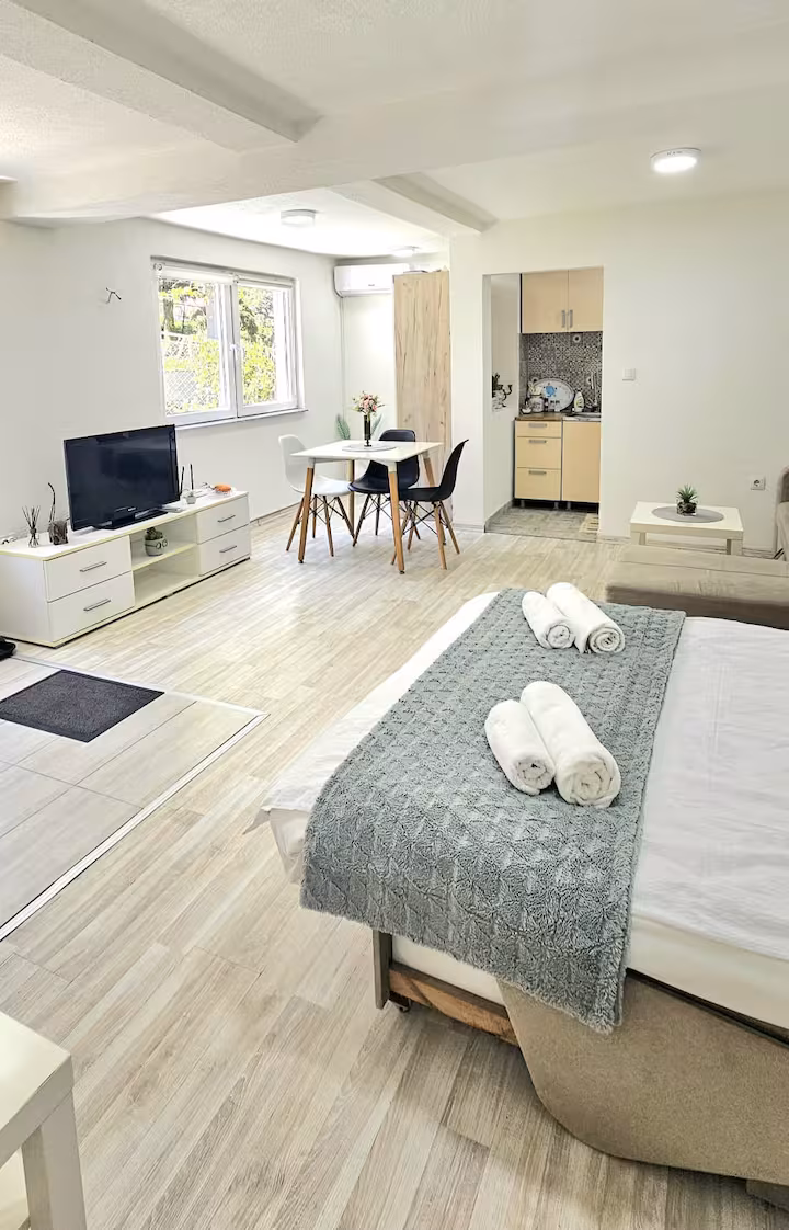 Moderni studio — fotografija 10