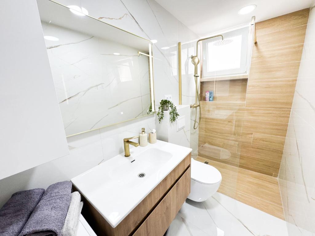 LUMO - Light & View Apartment — fotografija 12